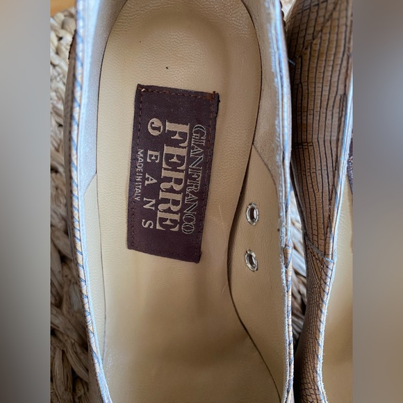 EUC GIANFRANCO FERRE HEELS 36.5 - Picture 7 of 10